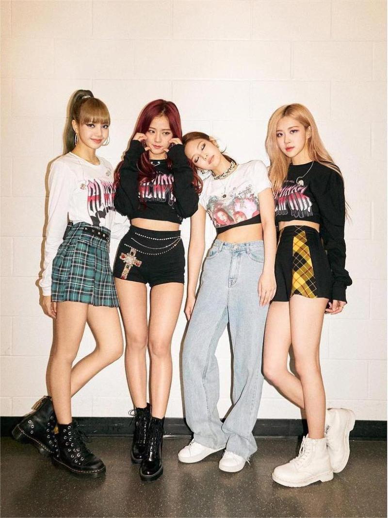 BLACKPINK MV